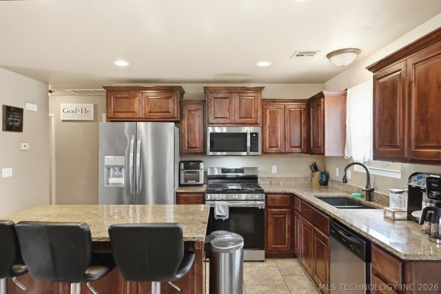 2503 Hunters Court, Claremore, OK 74019