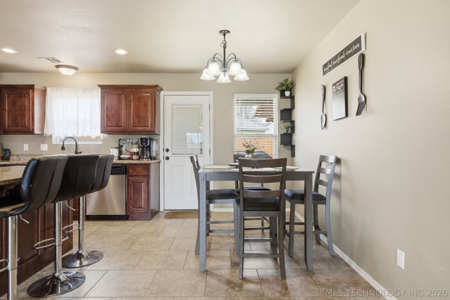 2503 Hunters Court, Claremore, OK 74019