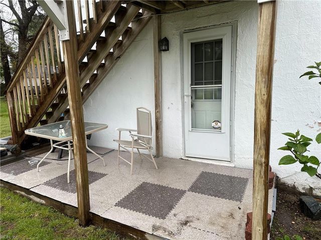 5249 Curlew DR, Norfolk, VA 23502