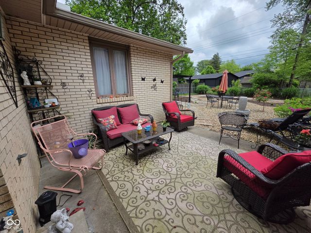 441 Mutton Creek Drive, Seymour, IN 47274