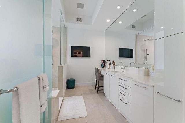 3 Water Club Way 1902, North Palm Beach, FL 33408