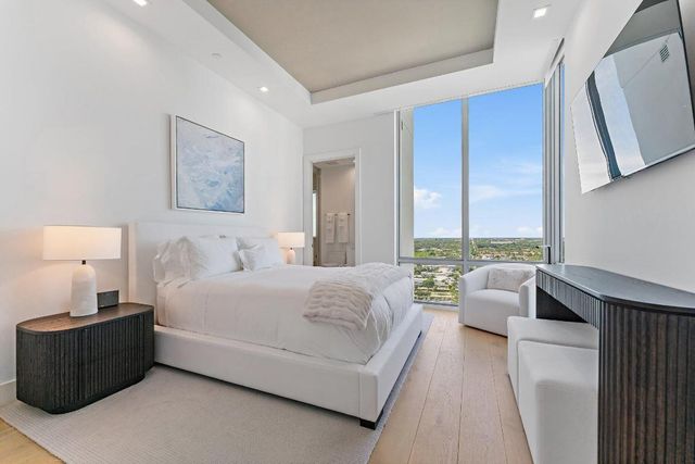 3 Water Club Way 1902, North Palm Beach, FL 33408