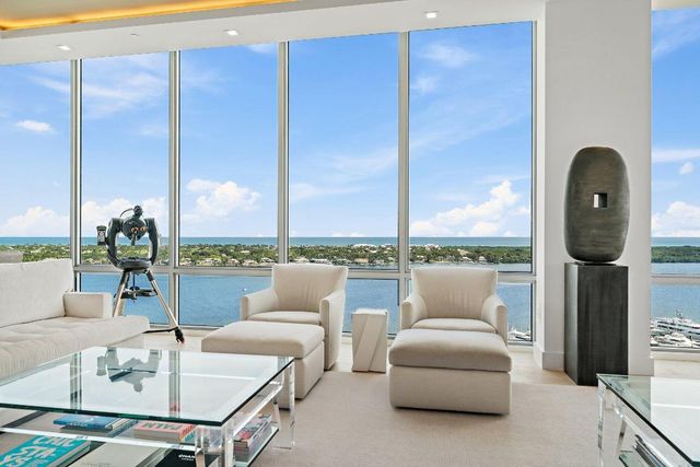 3 Water Club Way 1902, North Palm Beach, FL 33408