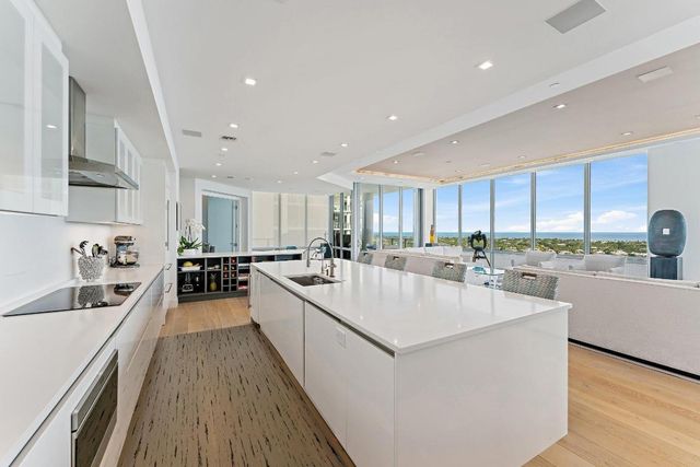 3 Water Club Way 1902, North Palm Beach, FL 33408