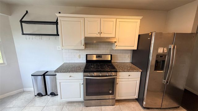 7204 Wardman DR, Del Valle, TX 78617