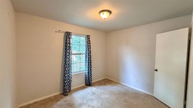 7204 Wardman DR, Del Valle, TX 78617