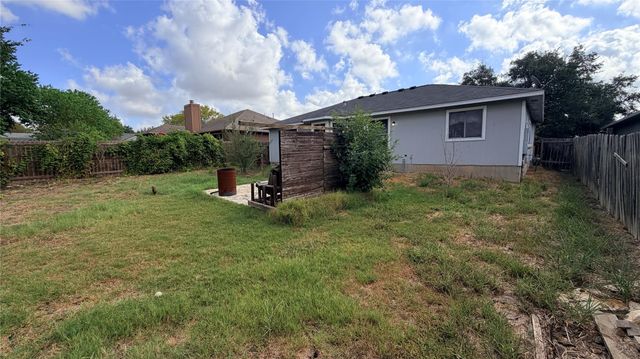 7204 Wardman DR, Del Valle, TX 78617