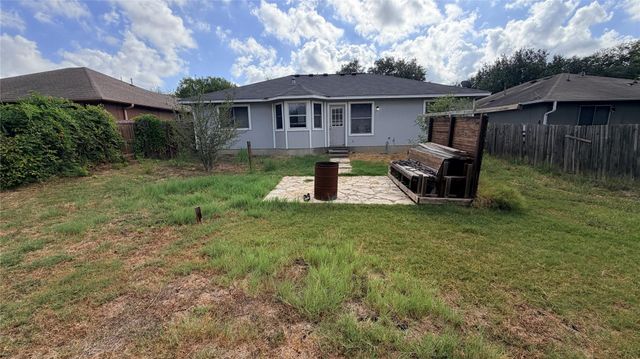 7204 Wardman DR, Del Valle, TX 78617