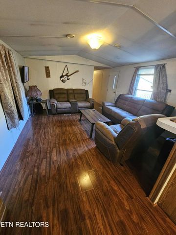 814 Hassler Mill Rd, Harriman, TN 37748