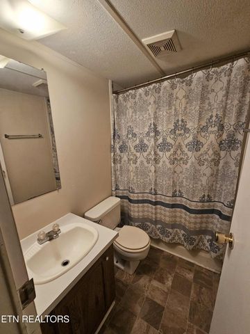 814 Hassler Mill Rd, Harriman, TN 37748