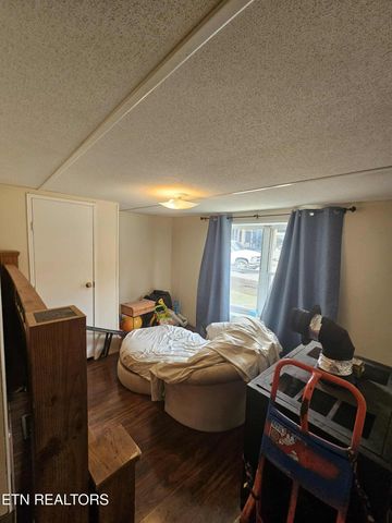 814 Hassler Mill Rd, Harriman, TN 37748