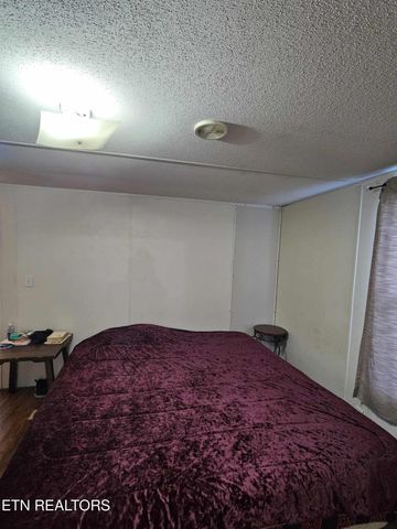 814 Hassler Mill Rd, Harriman, TN 37748