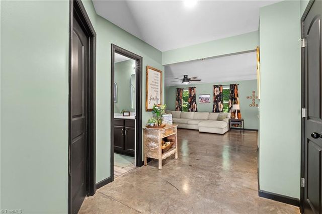 185 Cliffview Drive, Lexington, NC 27292