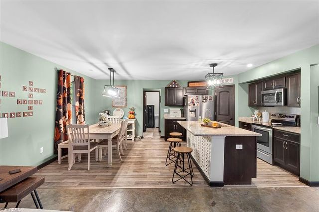 185 Cliffview Drive, Lexington, NC 27292
