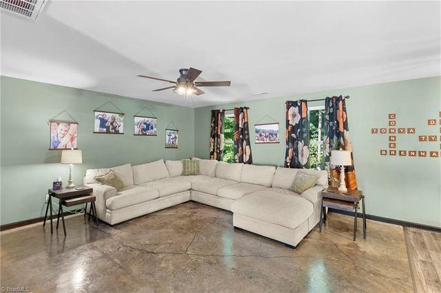 185 Cliffview Drive, Lexington, NC 27292