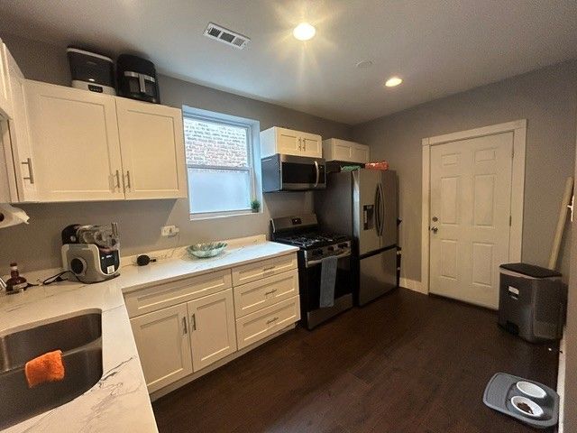 1510 E 73rd Street, Chicago, IL 60619