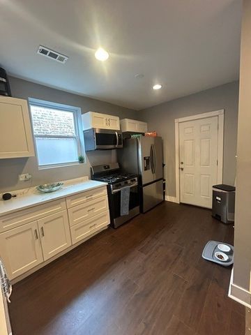 1510 E 73rd Street, Chicago, IL 60619