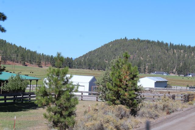 12046 Old Fort Road, Klamath Falls, OR 97601