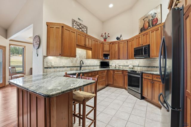 1240 DUFFER DR, Rapid City, SD 57702