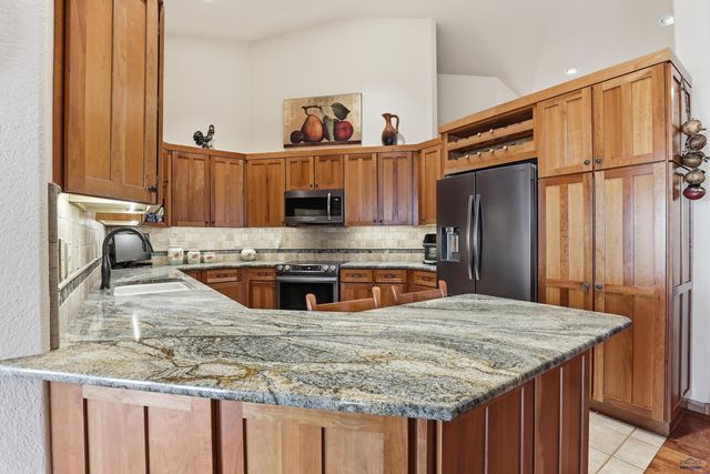 1240 DUFFER DR, Rapid City, SD 57702