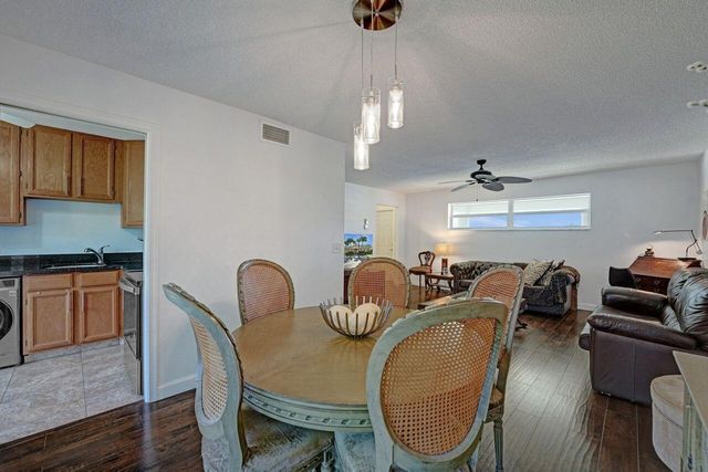 35 Colonial Club Drive 203, Boynton Beach, FL 33435