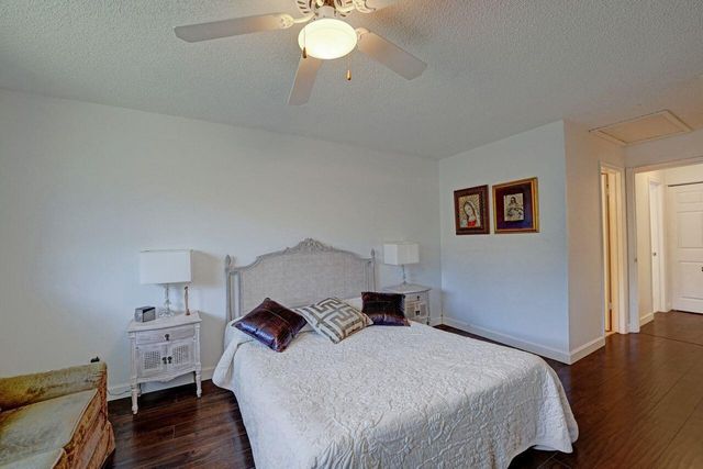 35 Colonial Club Drive 203, Boynton Beach, FL 33435