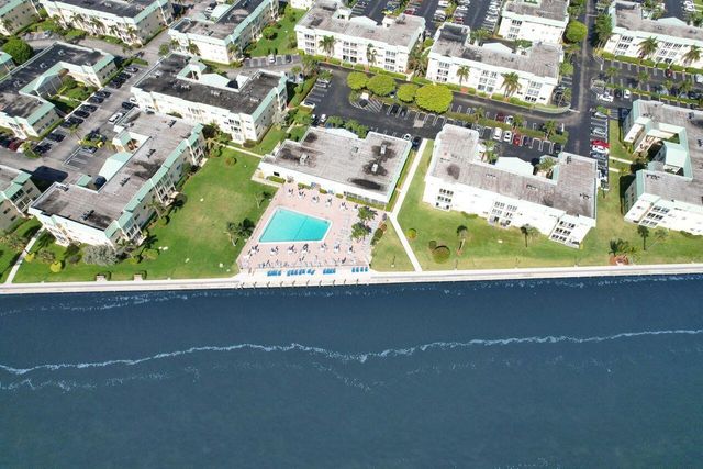 35 Colonial Club Drive 203, Boynton Beach, FL 33435