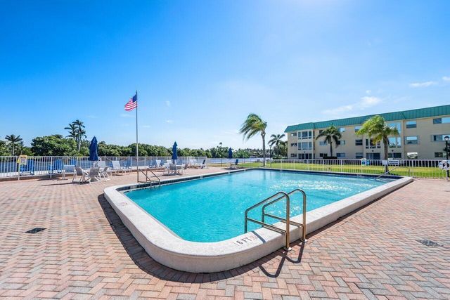 35 Colonial Club Drive 203, Boynton Beach, FL 33435