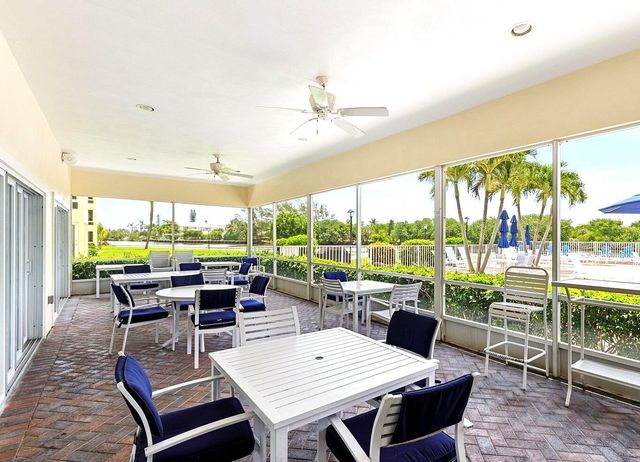 35 Colonial Club Drive 203, Boynton Beach, FL 33435