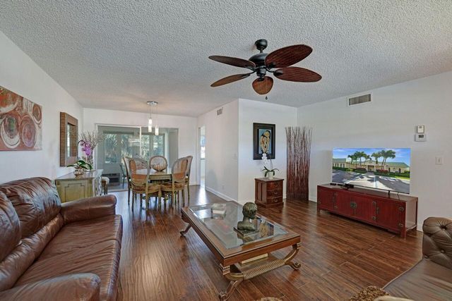 35 Colonial Club Drive 203, Boynton Beach, FL 33435