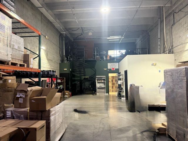 2051 NW 112th Ave 122, Sweetwater, FL 33172