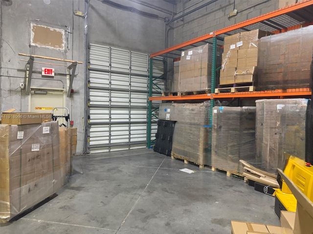 2051 NW 112th Ave 122, Sweetwater, FL 33172