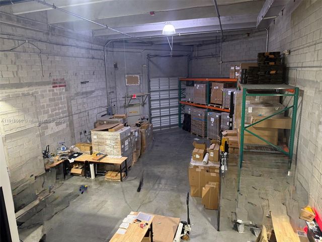 2051 NW 112th Ave 122, Sweetwater, FL 33172