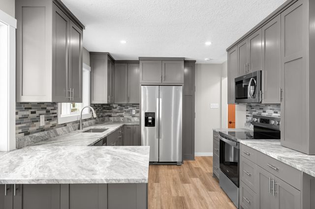 9181 31st Street N, Lake Elmo, MN 55042