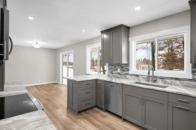 9181 31st Street N, Lake Elmo, MN 55042