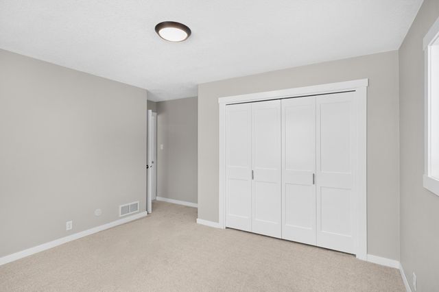 9181 31st Street N, Lake Elmo, MN 55042