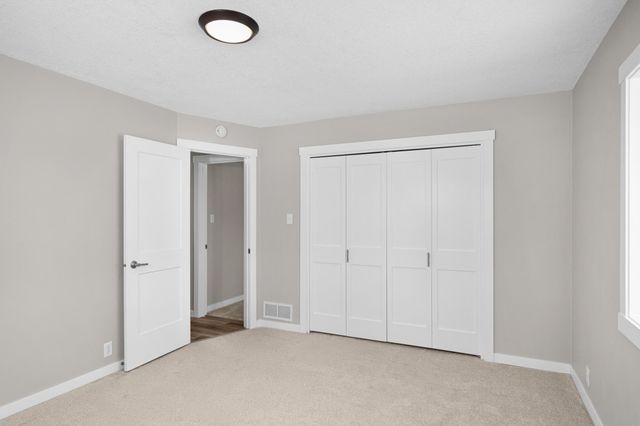 9181 31st Street N, Lake Elmo, MN 55042