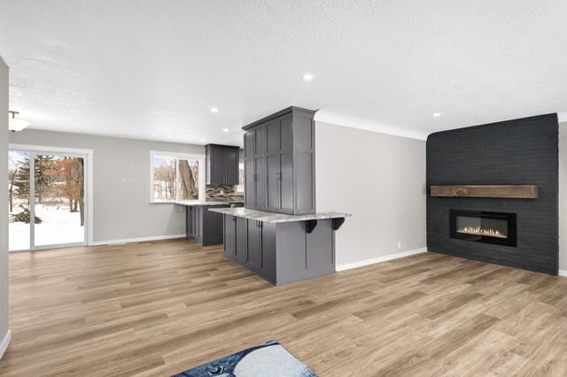 9181 31st Street N, Lake Elmo, MN 55042