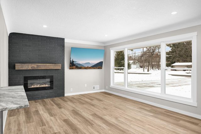 9181 31st Street N, Lake Elmo, MN 55042