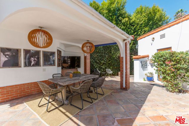 465 S Sherbourne Drive, Los Angeles, CA 90048