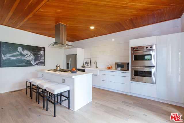 465 S Sherbourne Drive, Los Angeles, CA 90048