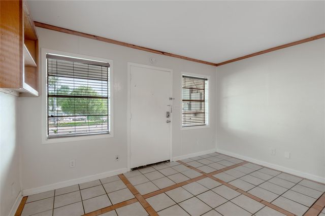 1412 22nd Street B, Huntsville, TX 77340