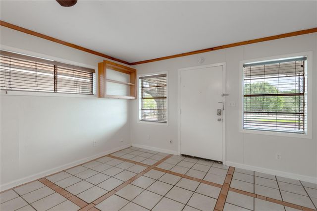 1412 22nd Street B, Huntsville, TX 77340