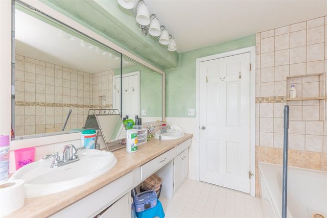 3559 Meadow Lane, Saline, MI 48176