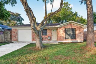 313 S Carroll Street, La Porte, TX 77571