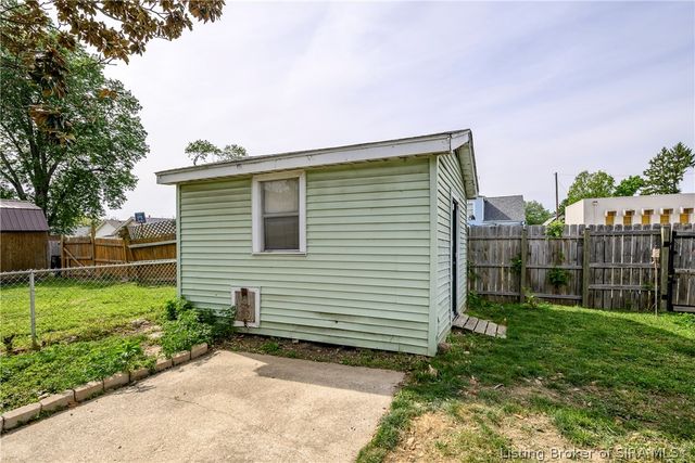 247 Clay Street, New Albany, IN 47150
