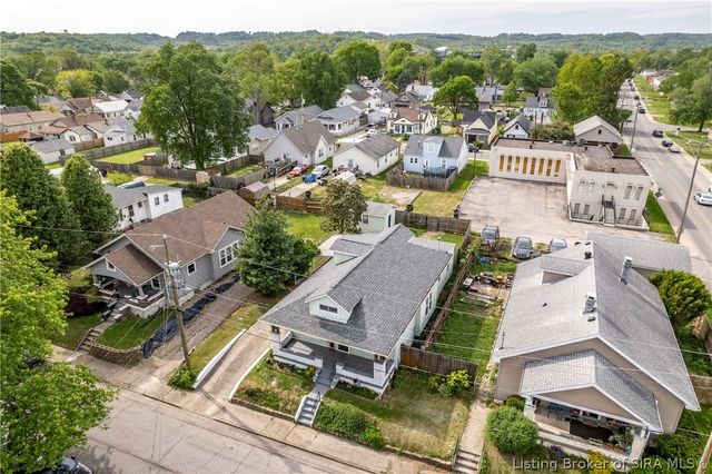 247 Clay Street, New Albany, IN 47150