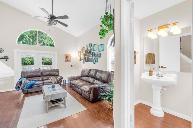 10561 SATINWOOD CIRCLE, Orlando, FL 32825