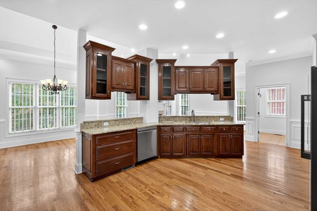 371 Benford Dr, Boiling Springs, SC 29316