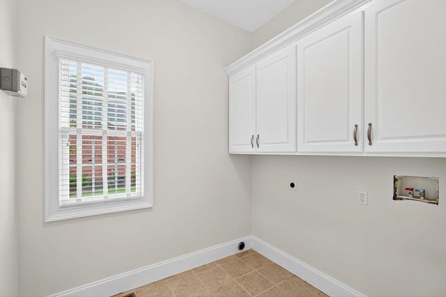 371 Benford Dr, Boiling Springs, SC 29316